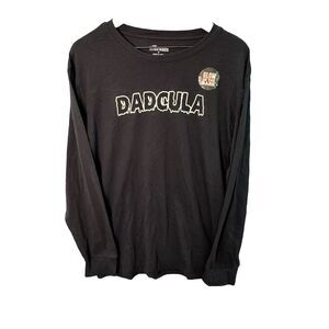 10 Threads Men’s Dadcula Glow in Dark Halloween‎ Long Sleeve Tee Medium